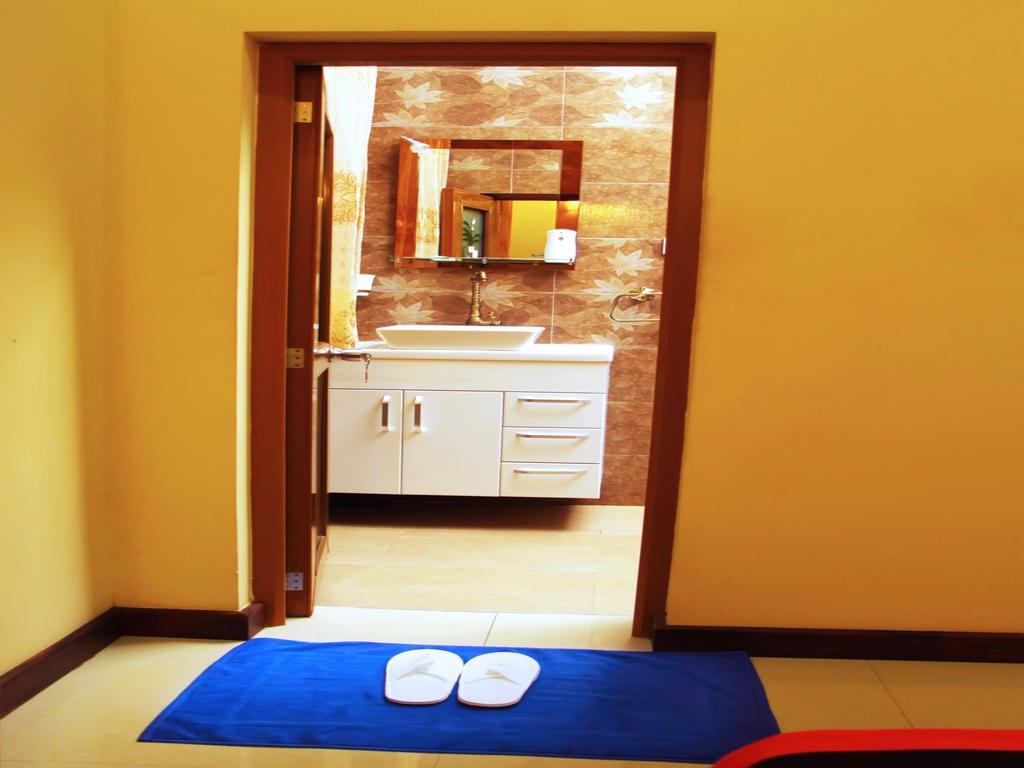 Lovely Villa Negombo Ettukala Exterior photo