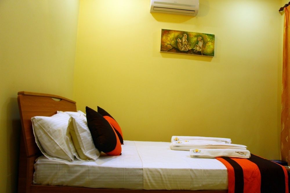 Lovely Villa Negombo Ettukala Exterior photo