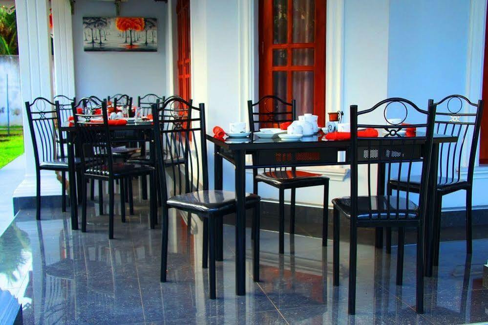 Lovely Villa Negombo Ettukala Exterior photo